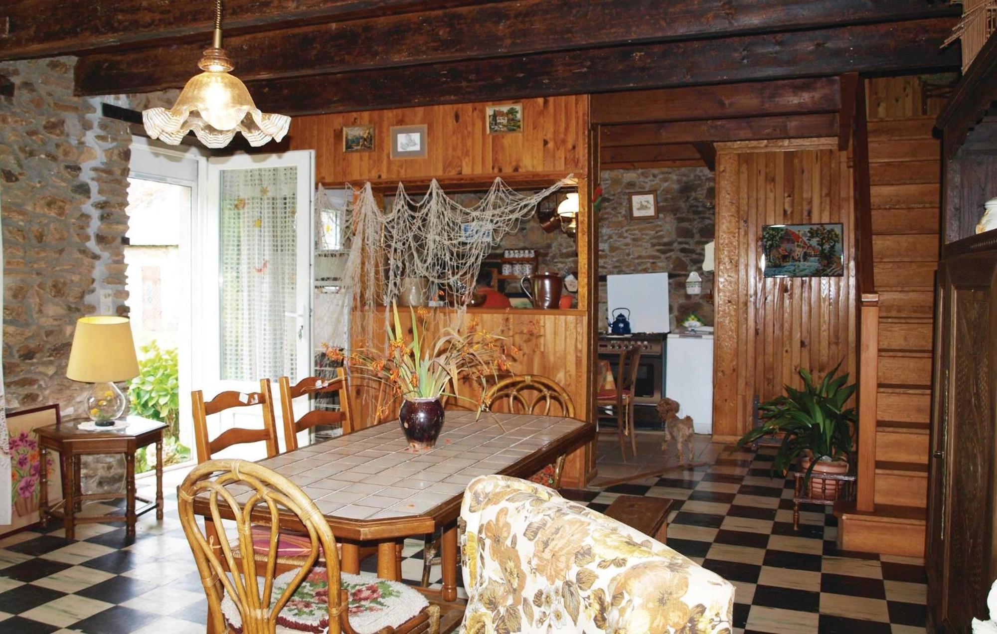 Lovely Home In Le Faouet With Kitchen Eksteriør billede